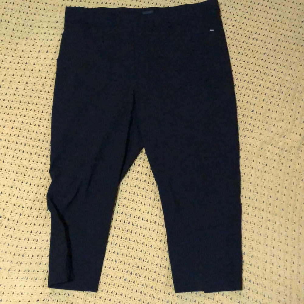 Worthington Black Dress Capris